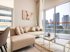 Elegant 2BR Ensuite with Canal & Burj Khalifa View